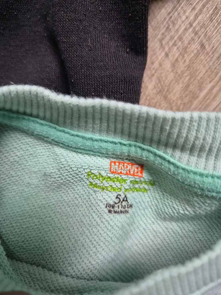 Lote 2 sudaderas Spiderman Star Wars 5 años – photo 2